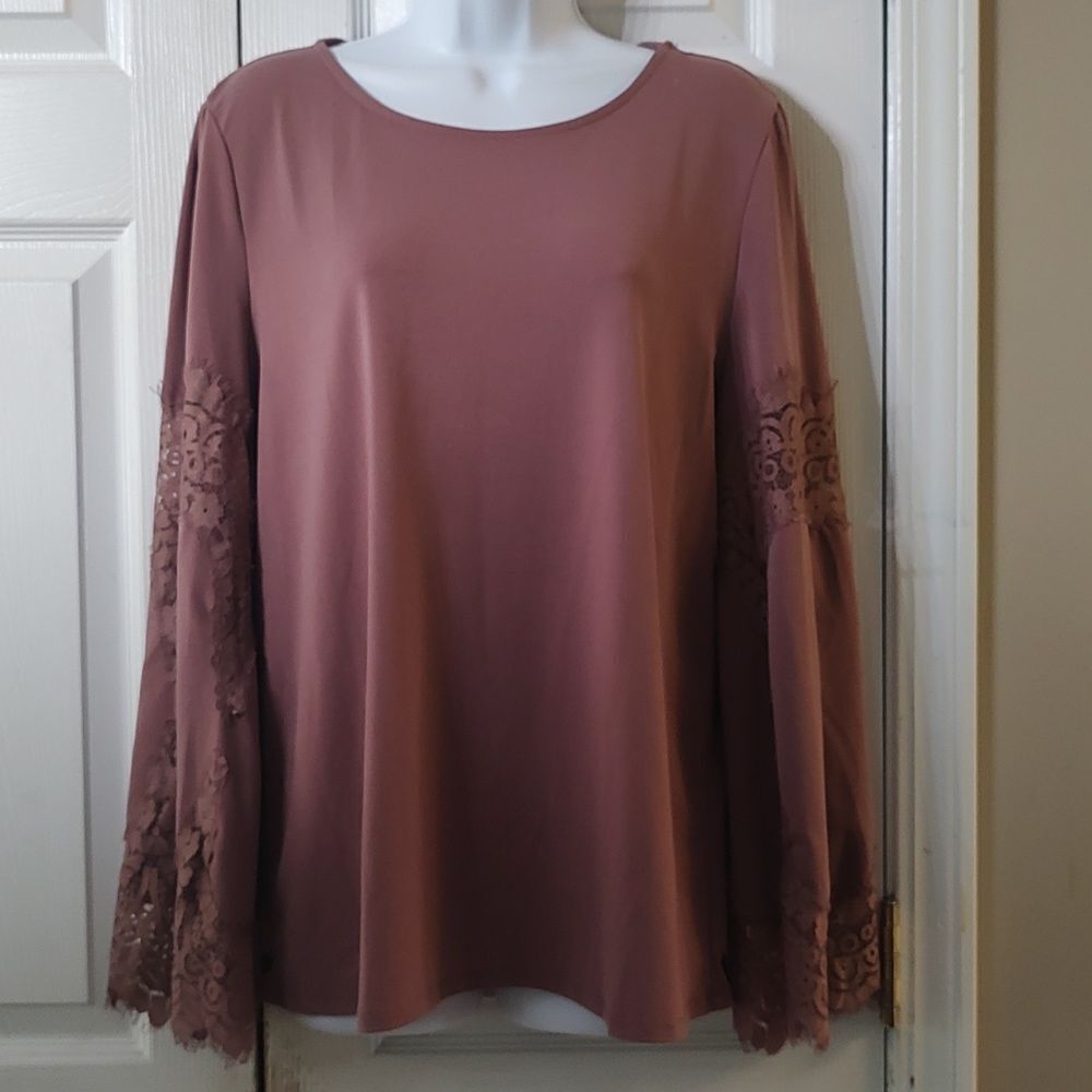 Adrianna Papell mauve long sleeve lace embellished bell sleeve blouse Sz XL - Picture 1 of 7